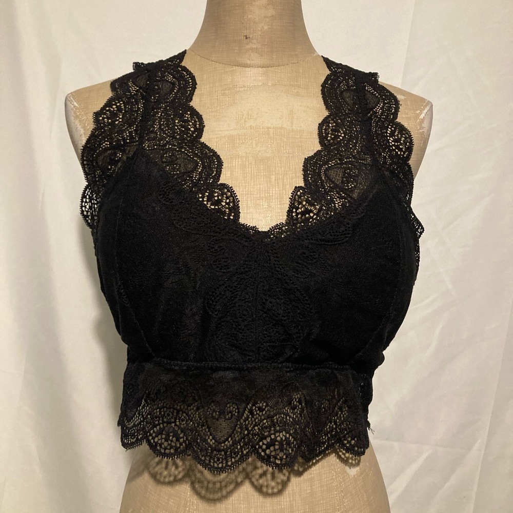 NWOT Zenana Outfitters padded lace bralette size XL